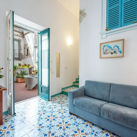 Un Po'... * Амальфі