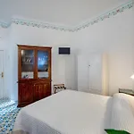 Un Po'... Amalfi