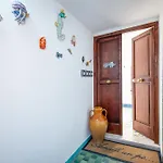 Apartment Un Po'... *