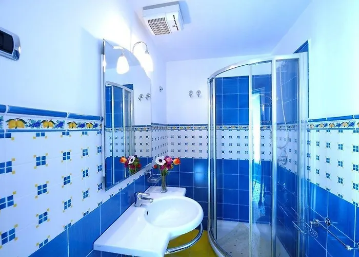 Un Po'... * Амальфі